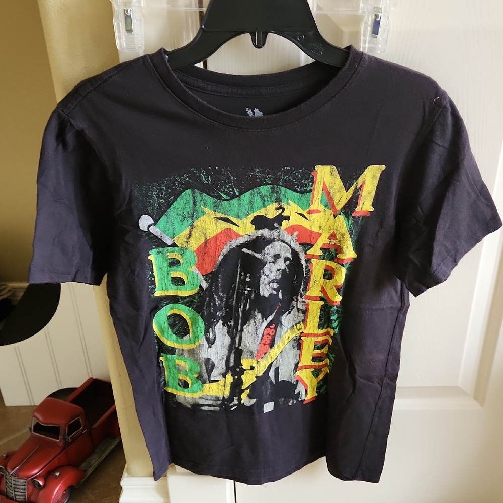 Zion Rootswear Bob Marley T-Shirt - Black and Multicolor